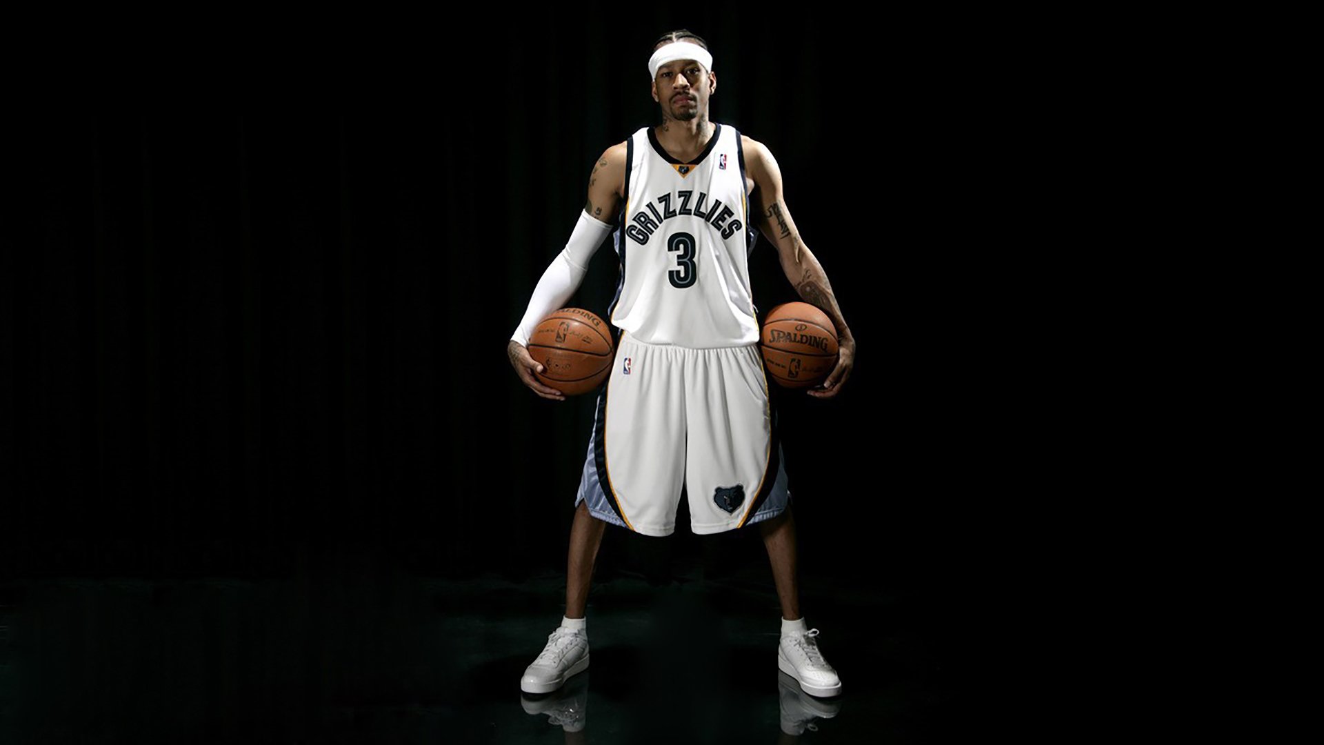 开云官网-体坛记忆｜逆袭名场面！巴赫拉姆耍阴招被扣分，莫里飞膝逆袭引爆全场